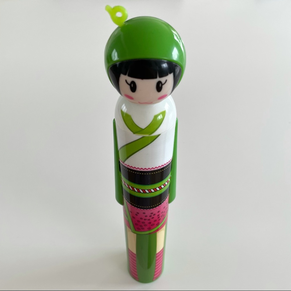 NWOT Adorable Green Umbrella with Case